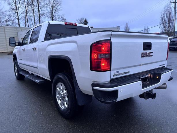 2015 GMC Sierra 3500 Denali image 5