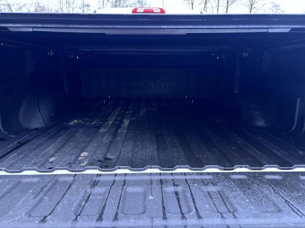 2015 GMC Sierra 3500 Denali image 8