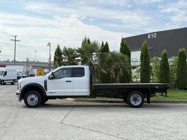 2023 Ford F-550 XLT SuperCab 12-Foot Flat Deck Truck 4x4 Diesel image 7