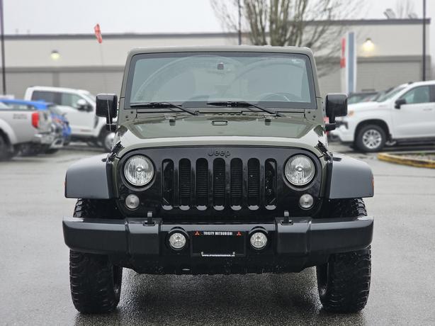 2015 Jeep WRANGLER UNLIMITED 4WD 4dr Willys Wheeler -Ltd Avail- image 2
