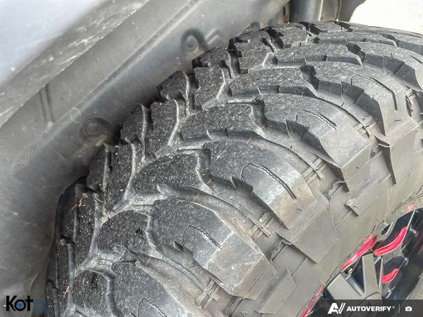 2020 Jeep Wrangler Sport image 7