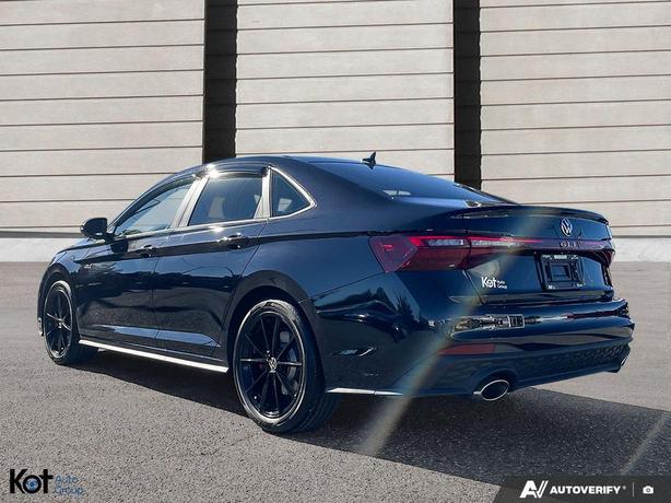 2025 Volkswagen Jetta GLI Auto image 4