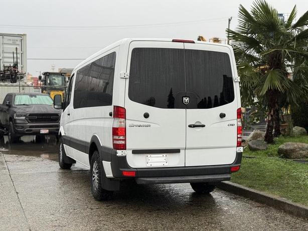 2008 Dodge Sprinter 2500 12-Passenger Low Roof Van image 8