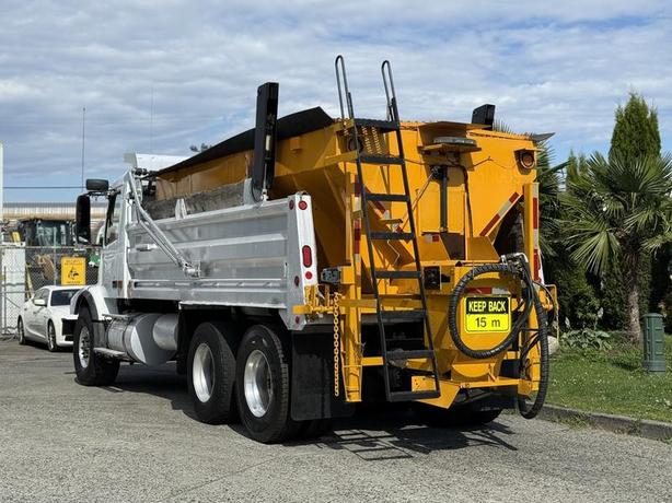 2005 Volvo VND 18-Speed Diesel Dump Truck with Sander and Plow image 8