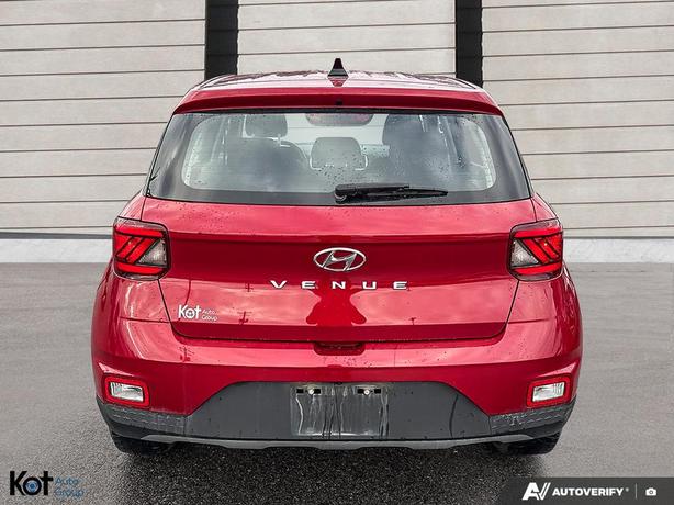 2022 Hyundai Venue Essential ! NO ACCIDENTS! ONE OWNER! LOW KMS! KEYLESS ENTRY!  image 5