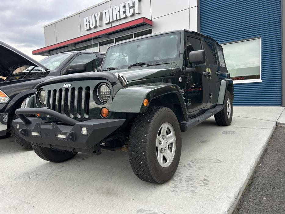 2010 Jeep Wrangler Sahara AUTO, HARD TOP, LEATHER SEATS, V6, AUTO LOCKS AND WIND display photo