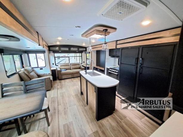 Used 2022 Keystone RV Outback 328RL image 5