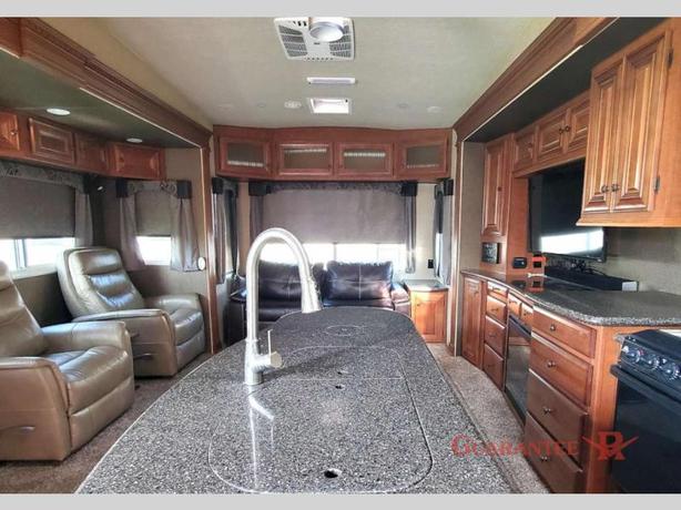 Used 2017 Northwood Arctic Fox 35-5Z image 7