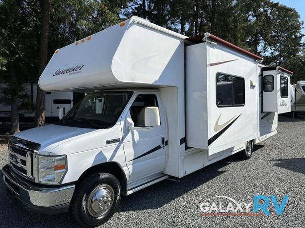 Used 2010 Forest River RV Sunseeker 2860DSFord image 8