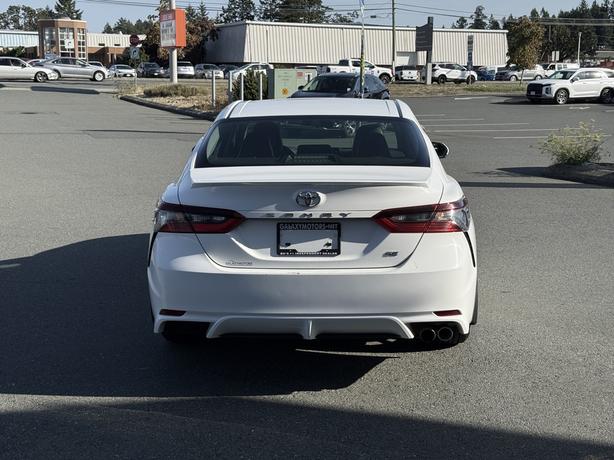 2022 Toyota Camry SE- No Accidents, BC local & Power Seats image 7