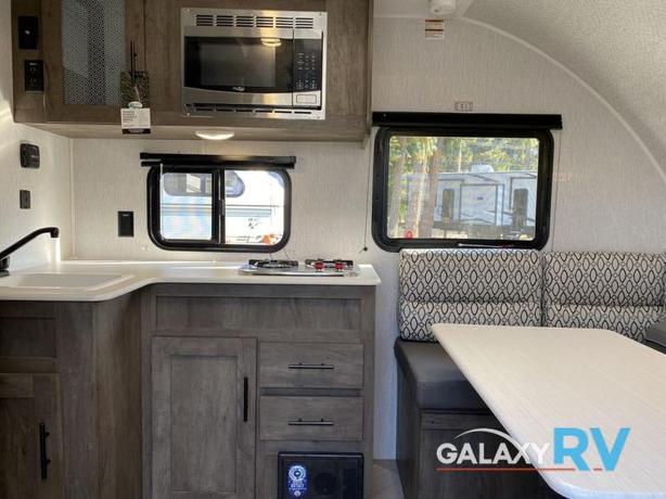 Used 2023 Forest River RV EVO Select 176QB image 7