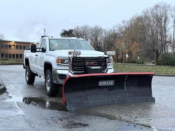 2017 GMC Sierra 3500HD 3500HD 4x4 Long Box Plow Truck image 2