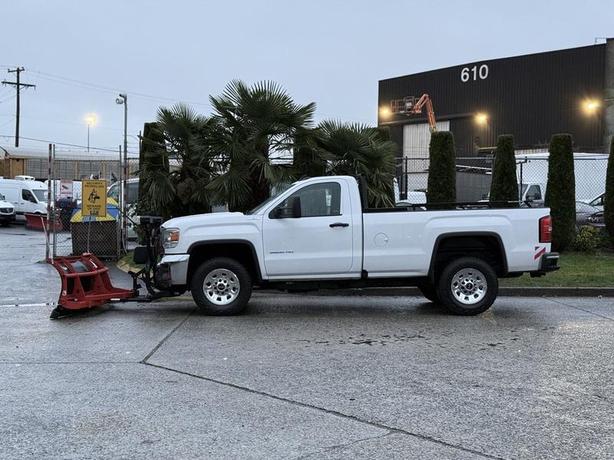 2017 GMC Sierra 3500HD 3500HD 4x4 Long Box Plow Truck image 5