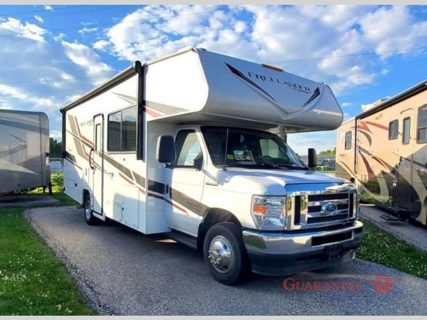 Used 2023 Coachmen RV Freelander 26DS image 1