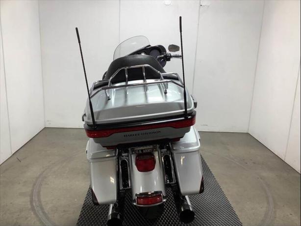 2015 Harley-Davidson Flhtkl Ultra Limited Low Motorcycle image 4