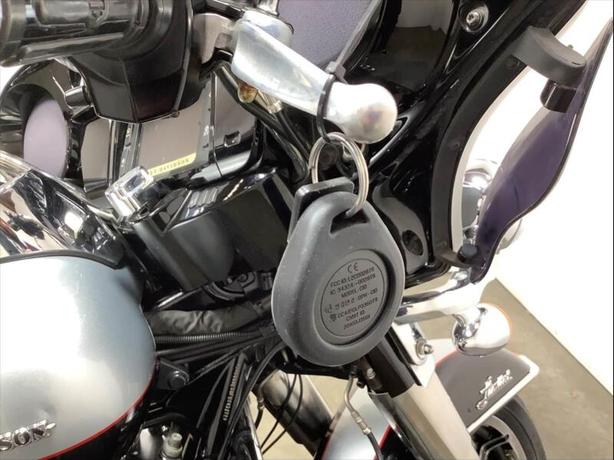 2015 Harley-Davidson Flhtkl Ultra Limited Low Motorcycle image 6