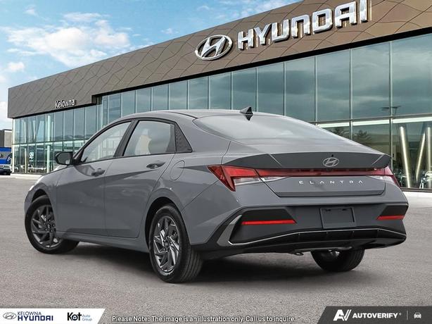 2025 Hyundai Elantra Preferred demo image 4
