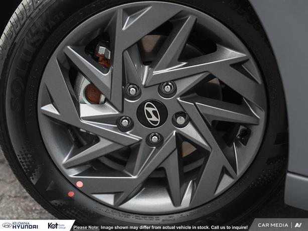 2025 Hyundai Elantra Preferred demo image 6