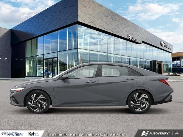 2025 Hyundai Elantra Preferred demo image 3