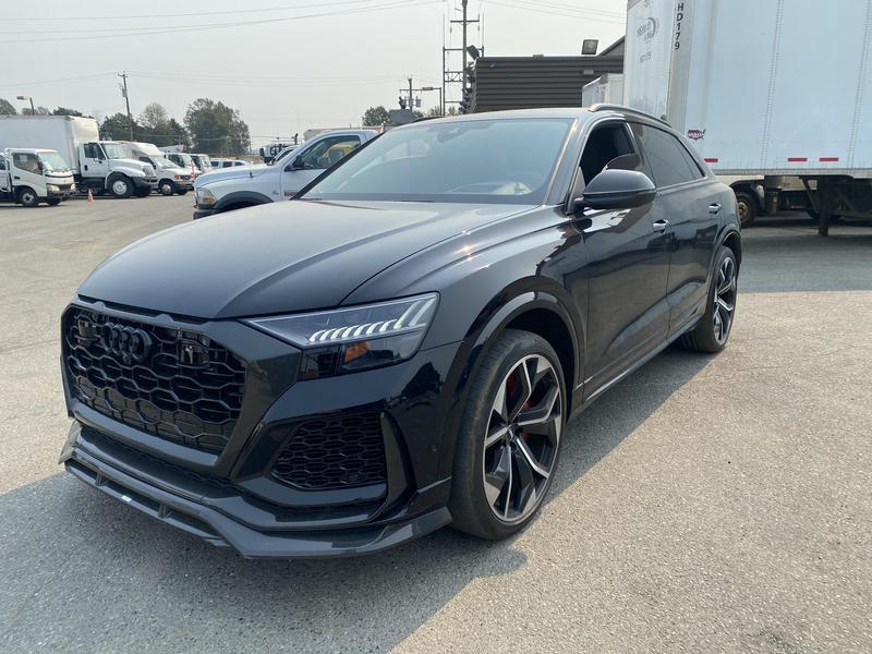 2020 Audi RS Q8 display photo