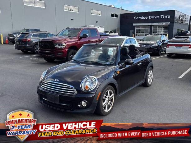 2015 MINI Convertible | Manual | Leather Seats! image 1