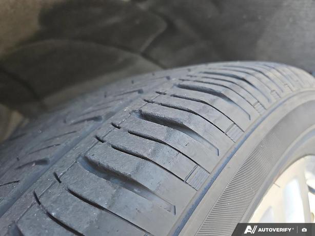 2021 Chevrolet Equinox Premier AWD | Remote Start | Heated Seats! image 7