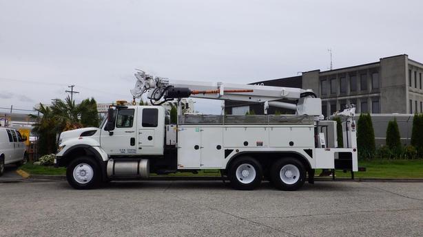 2012 International 7400 Crane/Digger Tandem Axle Air Brake image 6