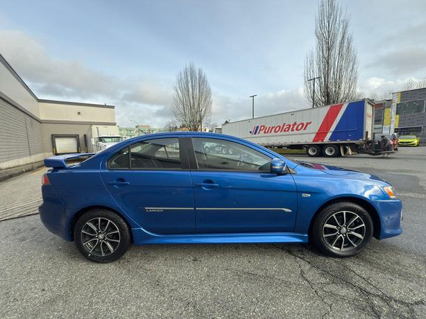 2017 Mitsubishi Lancer SE Limited - Sunroof, Backup Camera, Heated Seats image 5
