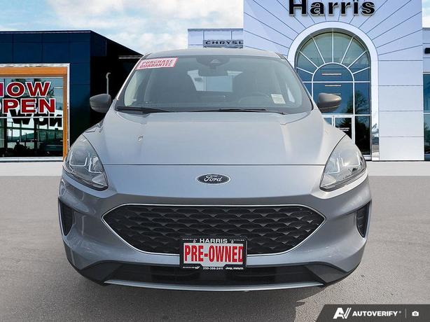 2022 Ford Escape SE Plug-In Hybrid FWD | Keyless Start | Back Up Camera! image 2