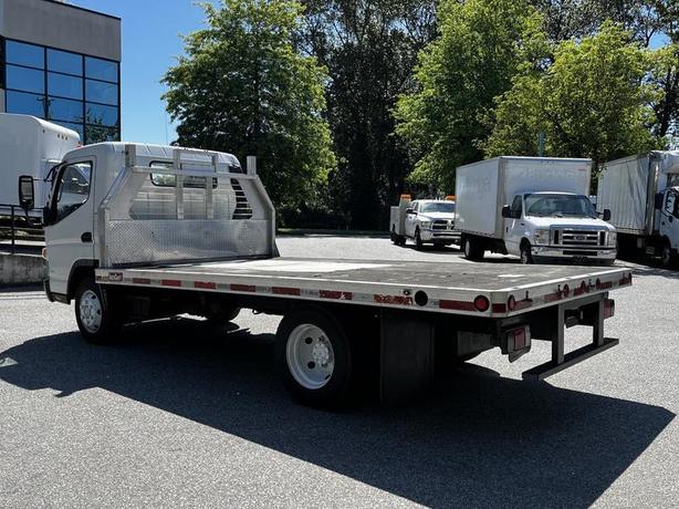 2013 Mitsubishi Fuso FE160 14-Foot Flatdeck Diesel image 7