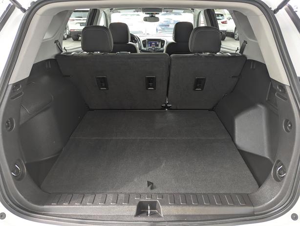 2024 GMC Terrain SLE - No Accidents, AWD, Heated Seats image 8