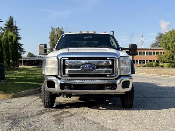 2014 Ford F-550 Super Duty 4x4 Crew Cab 11-Foot Flat Deck Truck image 3