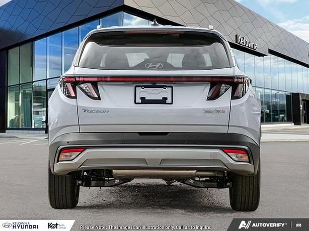 2025 Hyundai Tucson Plug-In Hybrid Ultimate demo image 5