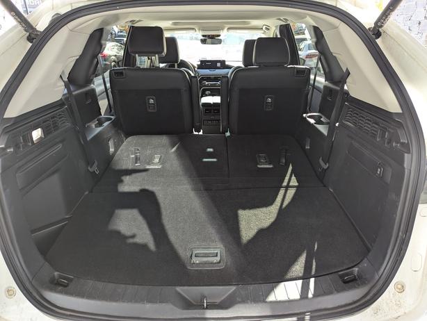 2025 Mazda CX-90 Premium Sport - 7 Passenger, Sunroof, AWD image 8