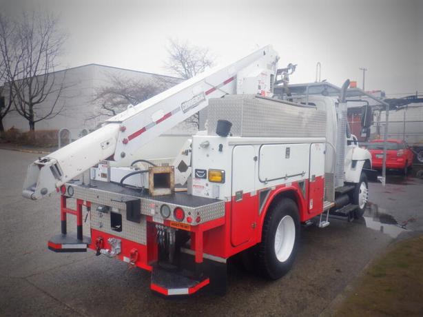 2012 International 7300 Workstar Crane Service Truck with Air Brakes Dually Dies image 8