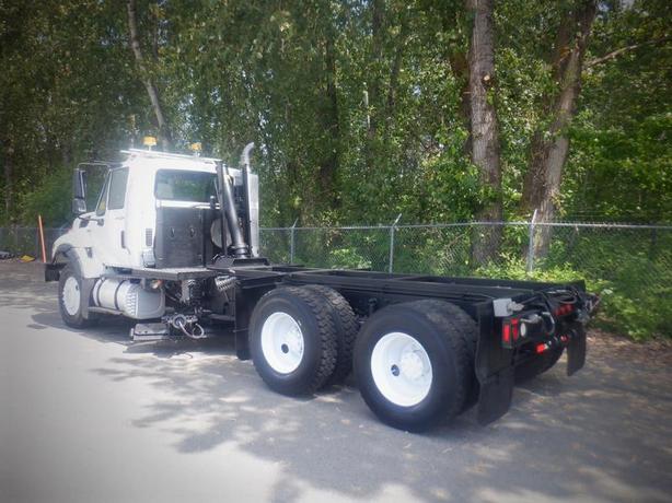 2012 International 7400 Cab and Chassis Diesel With Air Brakes image 3