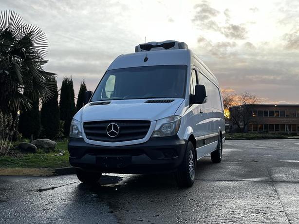 2018 Mercedes-Benz Sprinter 2500 High Roof 170-inch WheelBase Zanotti Reefer Van image 5