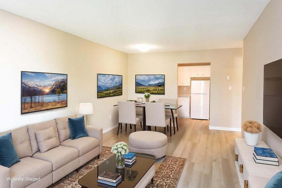 Bachelor Mainstreet Arms Apartments Chilliwack display photo