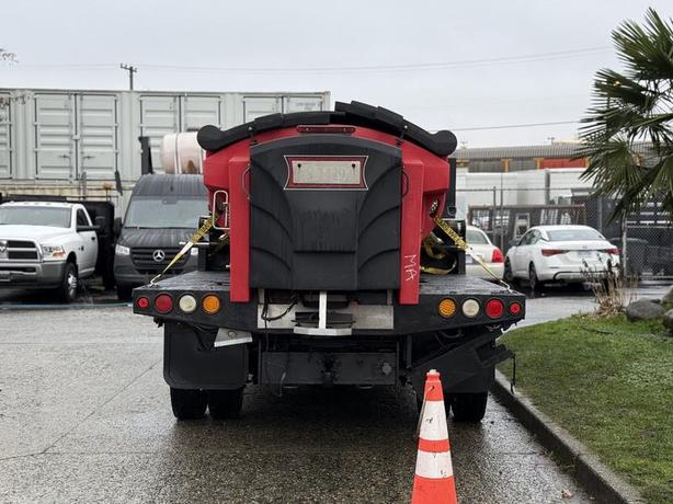 2013 Ford F-550 Crew Cab 9-Foot Flat Deck Dump Truck with Plow and Sander image 8