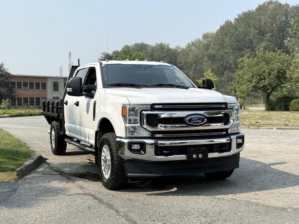 2020 Ford F-350 SD XLT 4X4 9-Foot Flat Deck Truck image 2
