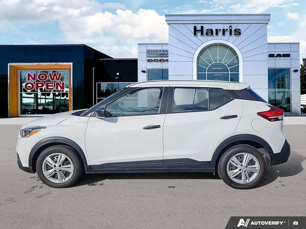 2020 Nissan Kicks S FWD Sport Utility | Back-Up Camera | One Owner! image 3