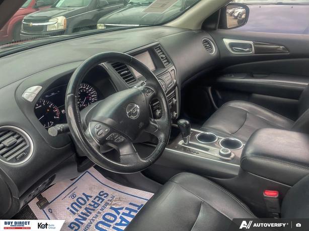 2013 Nissan Pathfinder SL AUTO GREY INTERIOR, HEATED LEATHER SEATS, PUSH START,  image 6