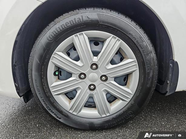 2022 Kia Rio5 | Heated Seats | Lane Departure Warning! image 6