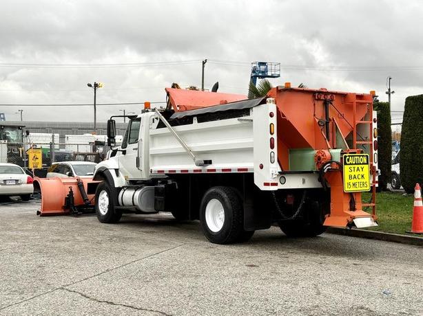 2012 International 7400 Plow Truck with 13-Foot Dump and Sander image 7