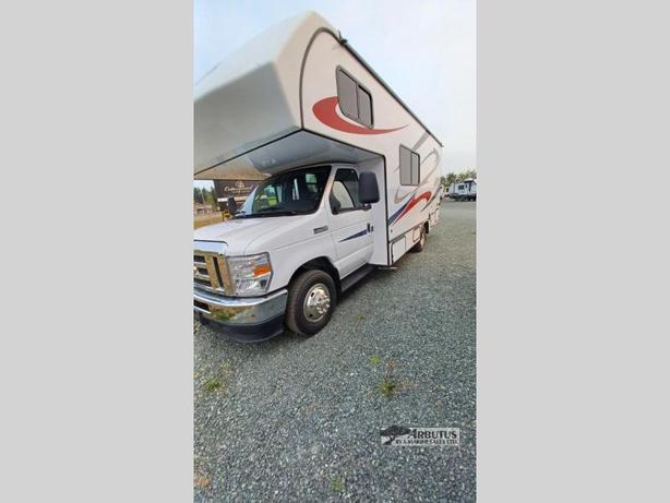 Used 2024 Forest River RV Forester LE 2351LE Ford image 3