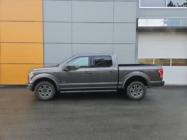 2016 Ford F-150 XLT | Cruise Control | Bluetooth Connectivity! image 3