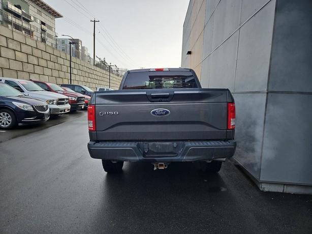 2016 Ford F-150 XLT | Cruise Control | Bluetooth Connectivity! image 5