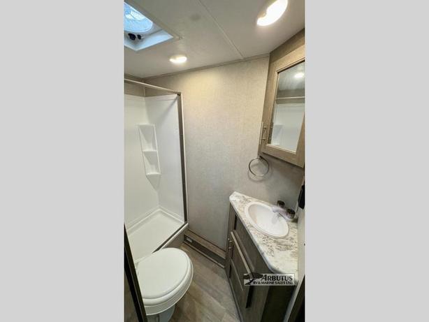 Used 2020 Forest River RV Vibe 17DB image 5