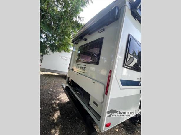 Used 2022 Lance Lance Travel Trailers 2075 image 6