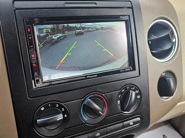 2007 Ford  F-150 XLT image 7